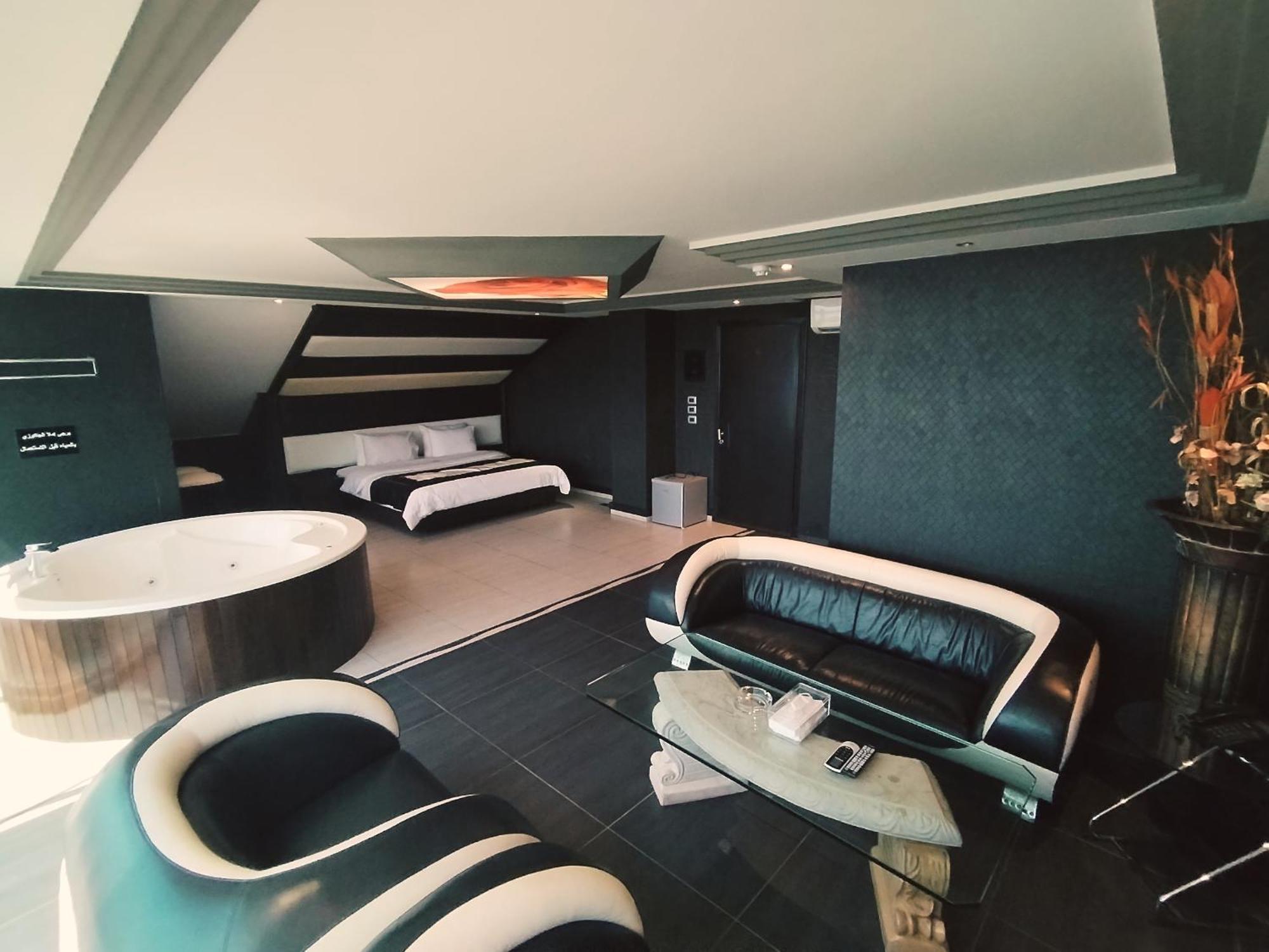 Dolls Hotel By Eurostars (Adults Only) Jounieh Eksteriør billede