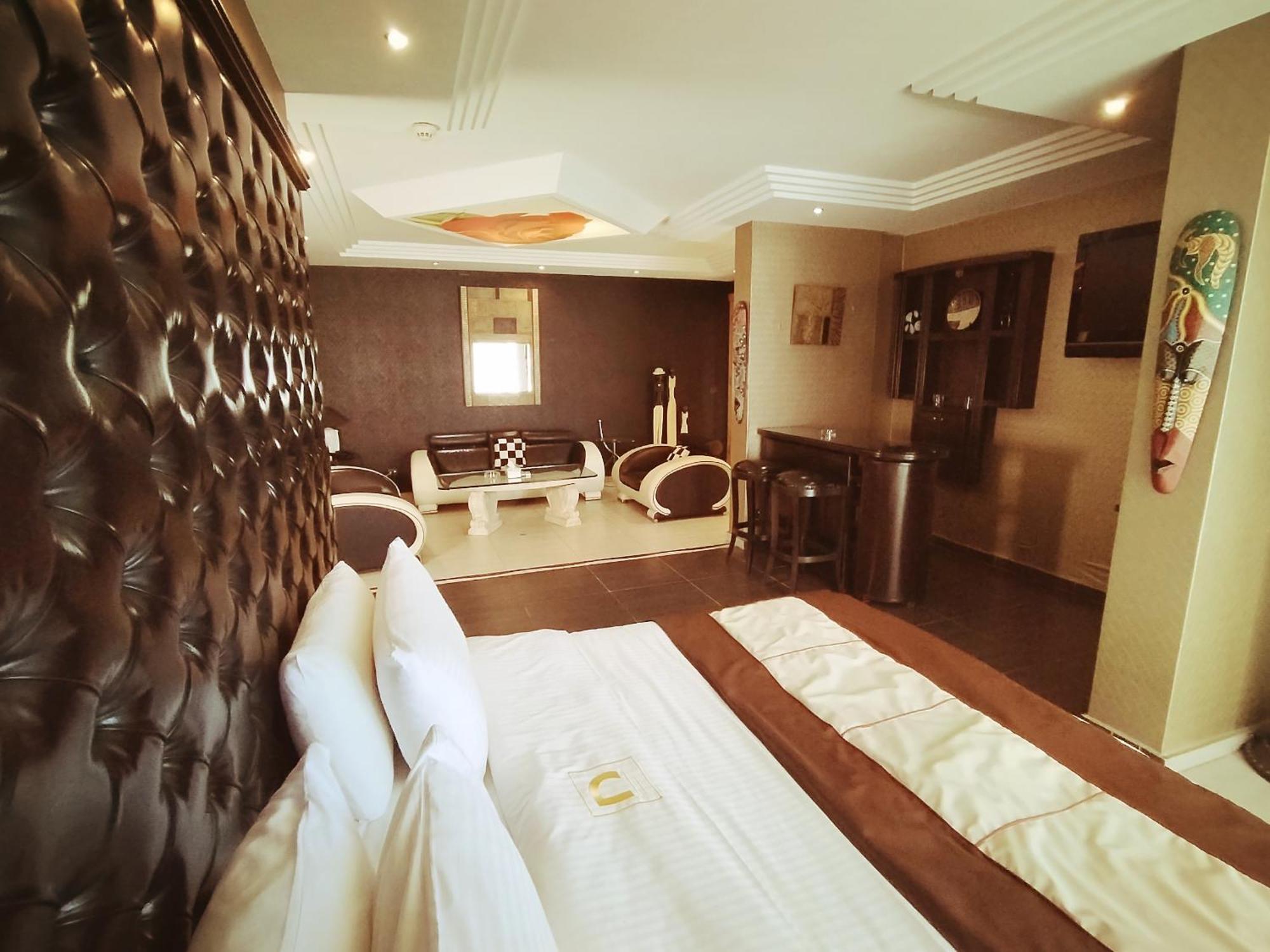Dolls Hotel By Eurostars (Adults Only) Jounieh Eksteriør billede